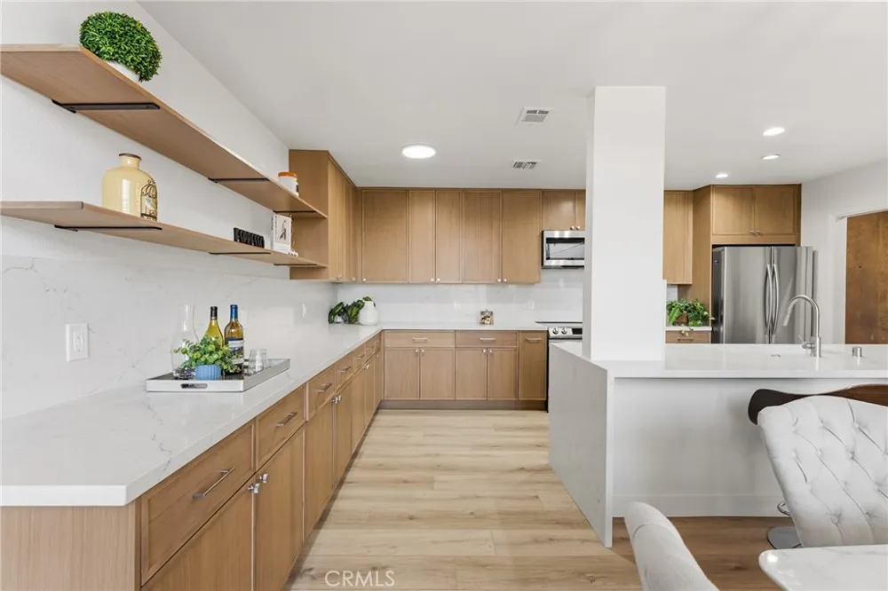 1880 Veteran Avenue #306 Los Angeles, CA 90025