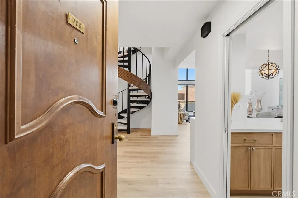 1880 Veteran Avenue #306 Los Angeles, CA 90025