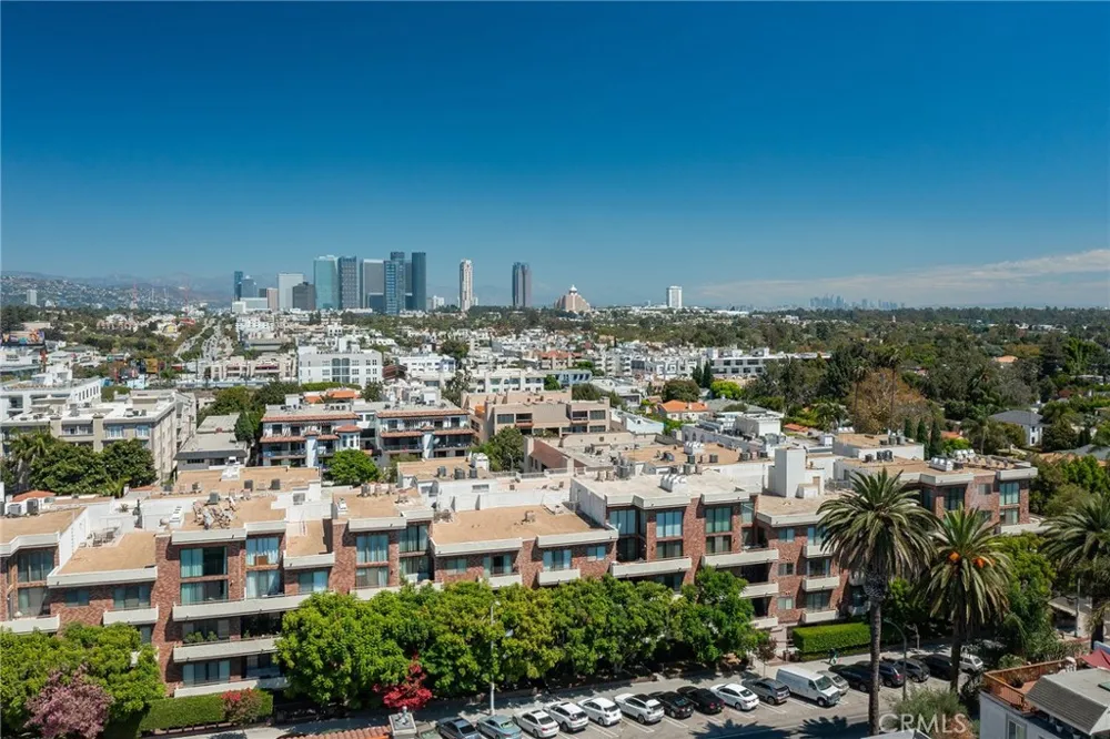1880 Veteran Avenue #306 Los Angeles, CA 90025