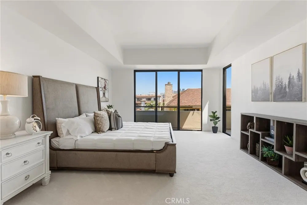1880 Veteran Avenue #306 Los Angeles, CA 90025