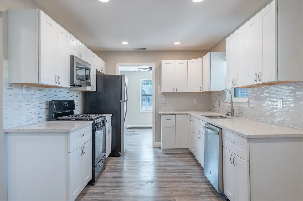 11005 Ferguson Road Dallas, TX 75228