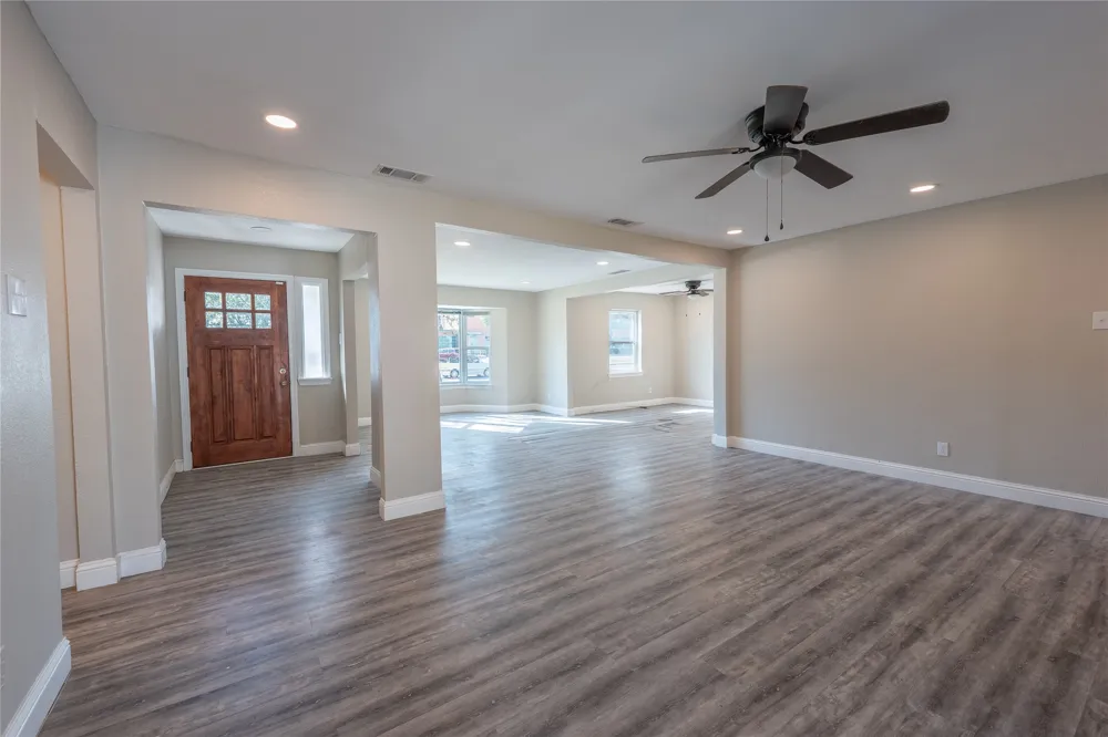 11005 Ferguson Road Dallas, TX 75228