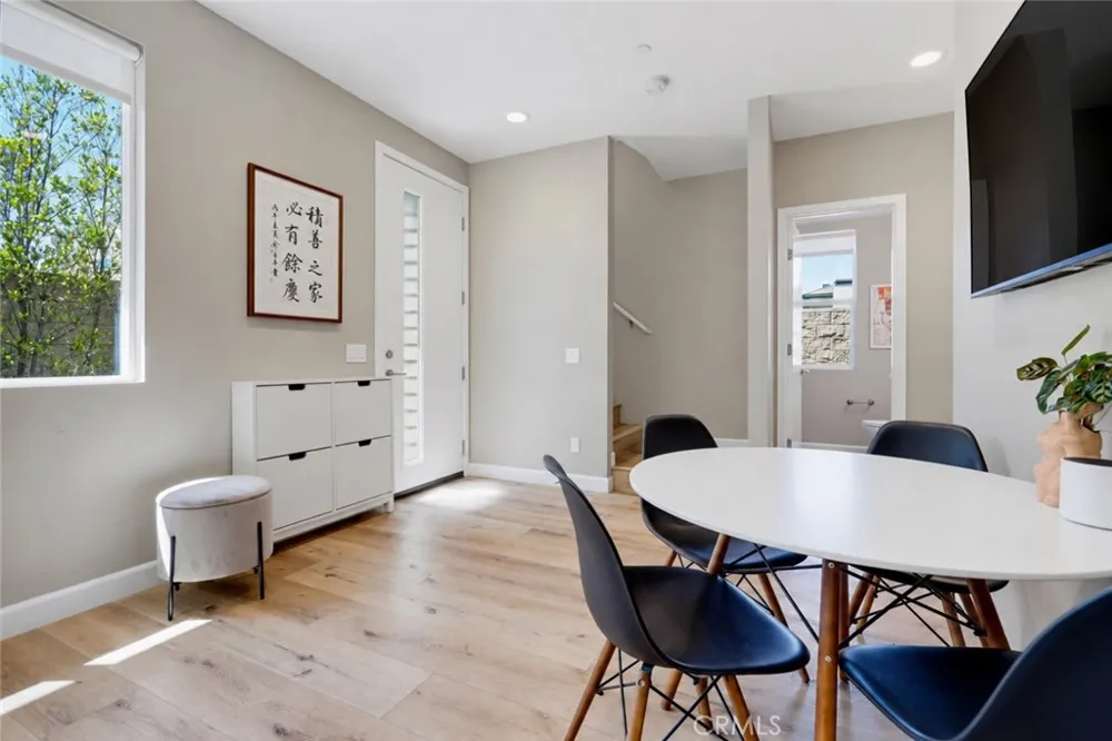 2125 Evans Costa Mesa, CA 92627