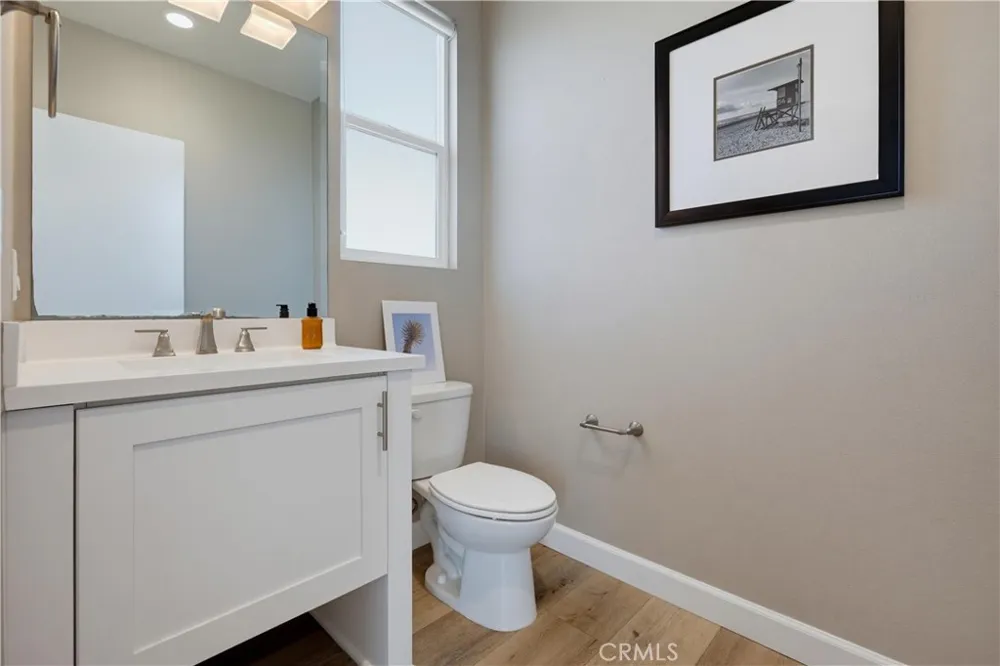 2125 Evans Costa Mesa, CA 92627