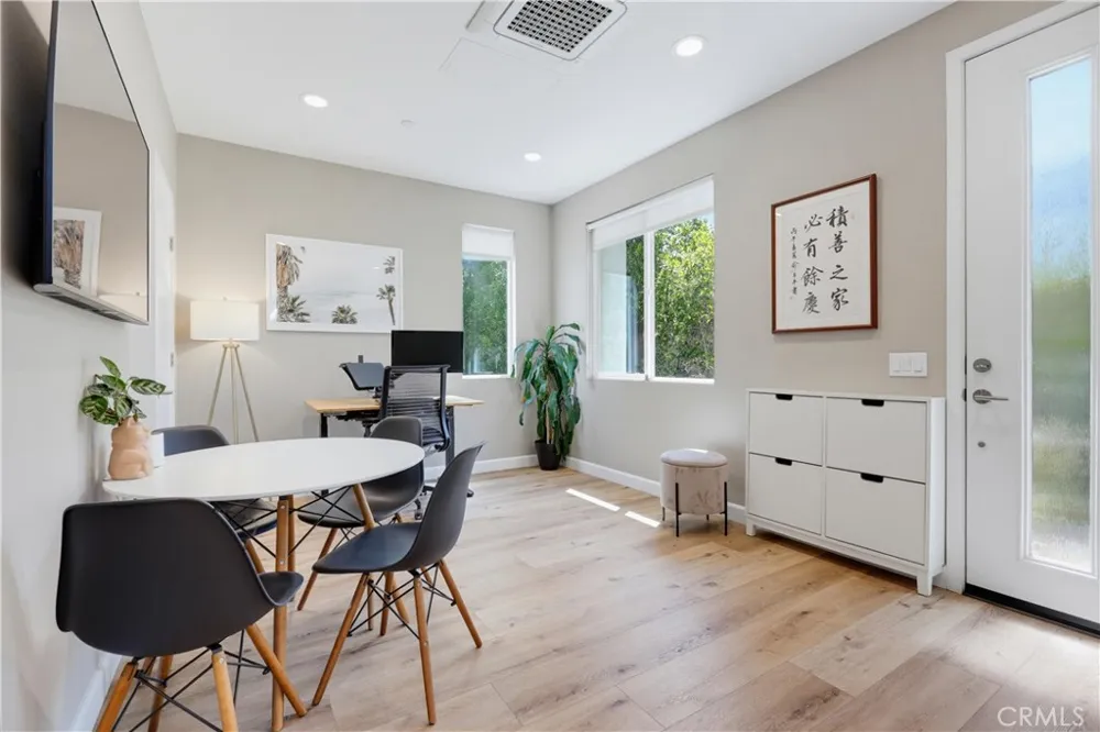 2125 Evans Costa Mesa, CA 92627