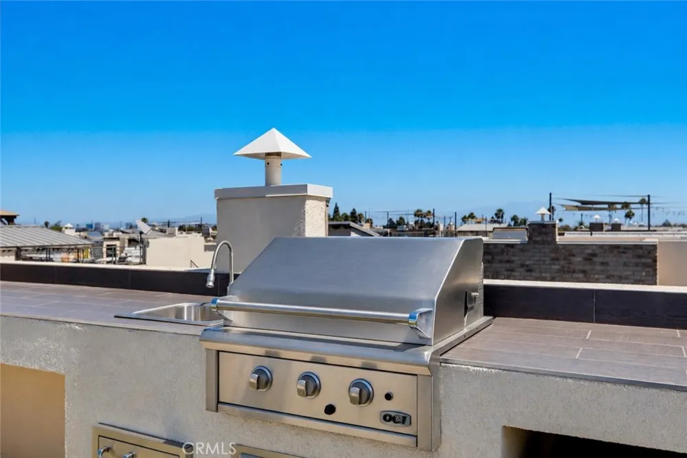 2125 Evans Costa Mesa, CA 92627