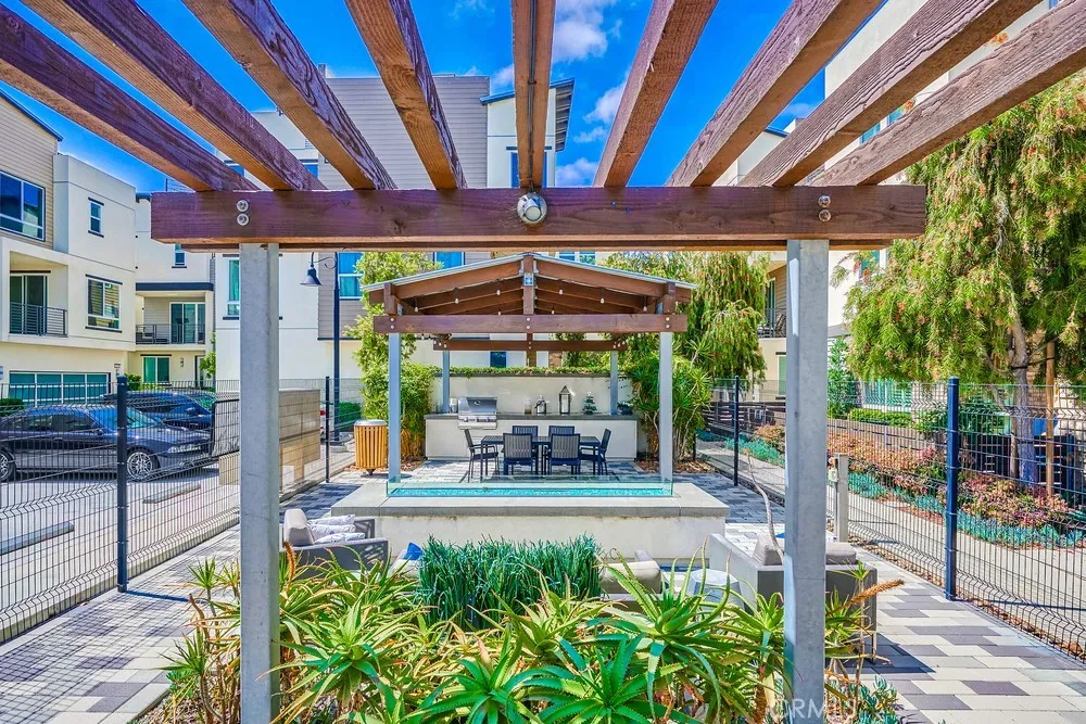 2125 Evans Costa Mesa, CA 92627