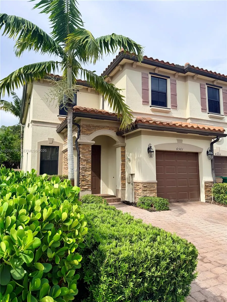 Address Not Shown Davie, FL 33314