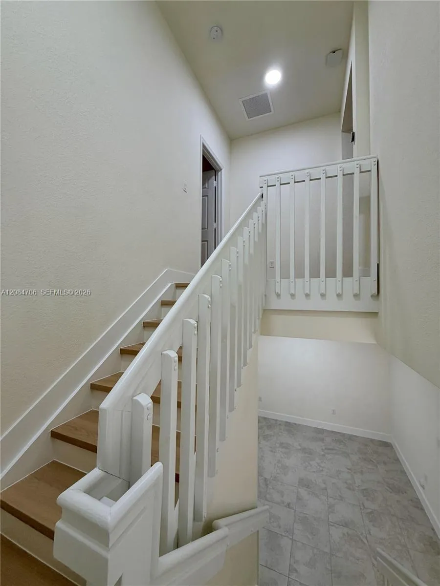 Address Not Shown Davie, FL 33314