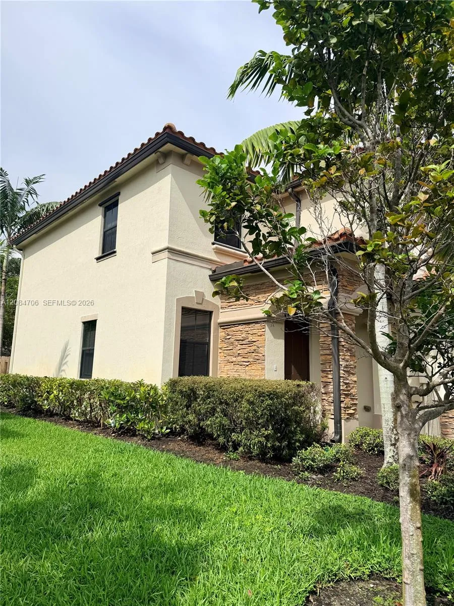 Address Not Shown Davie, FL 33314