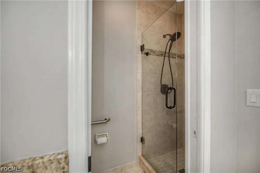 SE 5th Place #207 Cape Coral, FL 33904