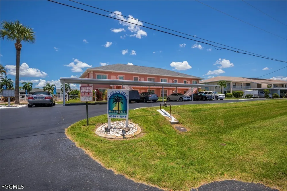 SE 5th Place #207 Cape Coral, FL 33904