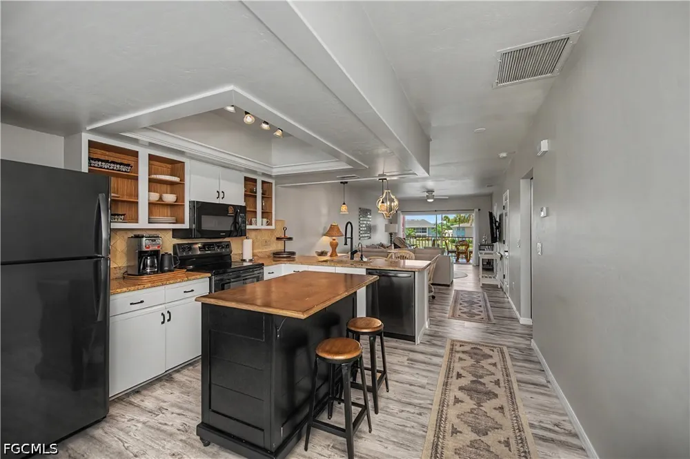 SE 5th Place #207 Cape Coral, FL 33904