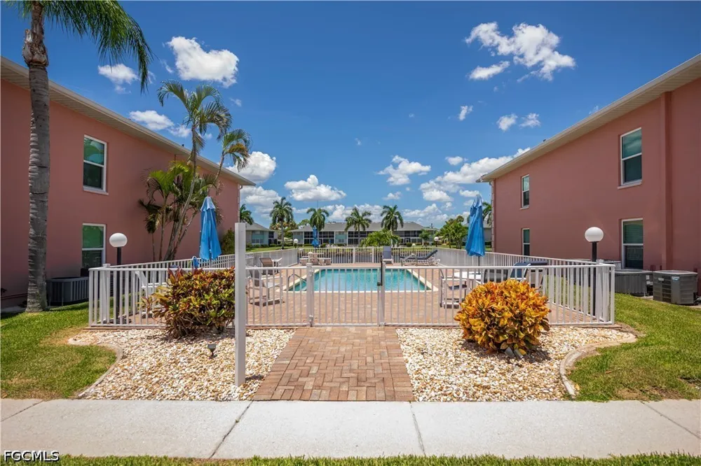 SE 5th Place #207 Cape Coral, FL 33904