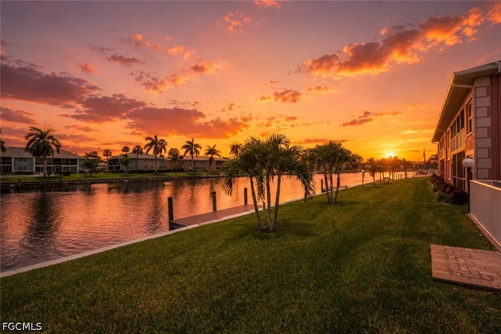 SE 5th Place #207 Cape Coral, FL 33904