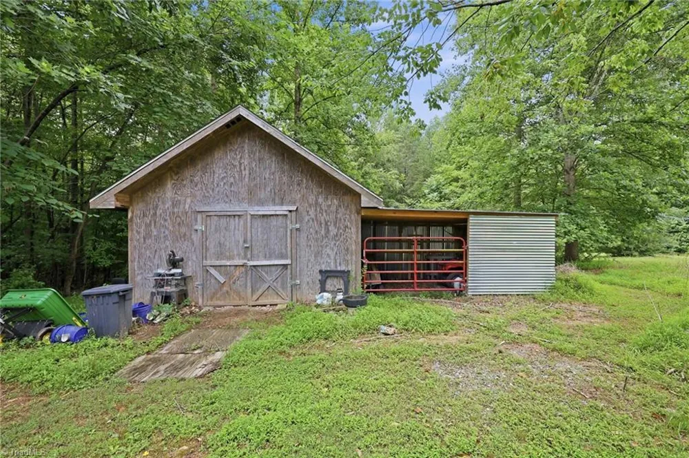 7239 Holman Mill Road Snow Camp, NC 27349