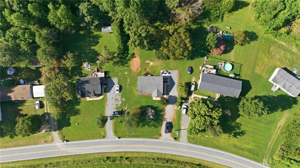 7239 Holman Mill Road Snow Camp, NC 27349