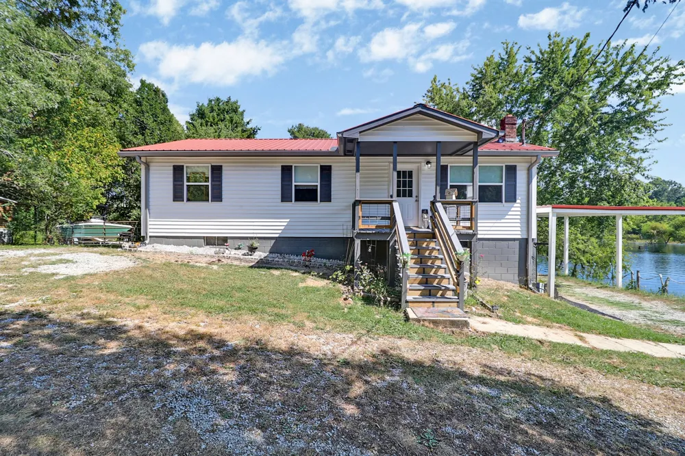 515 Silver Lake Dr Jamestown, TN 38556