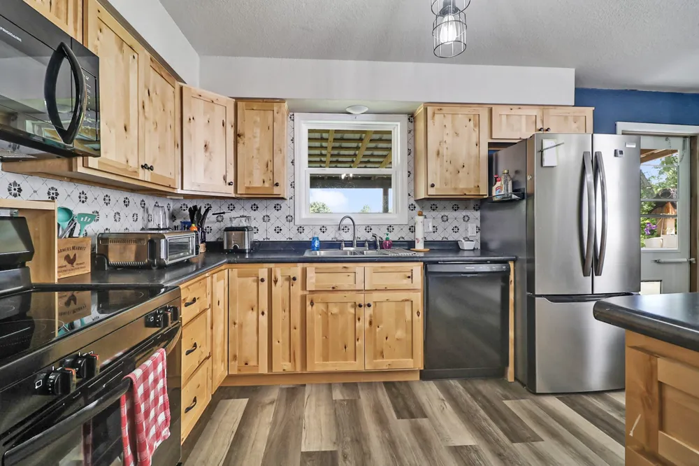 515 Silver Lake Dr Jamestown, TN 38556