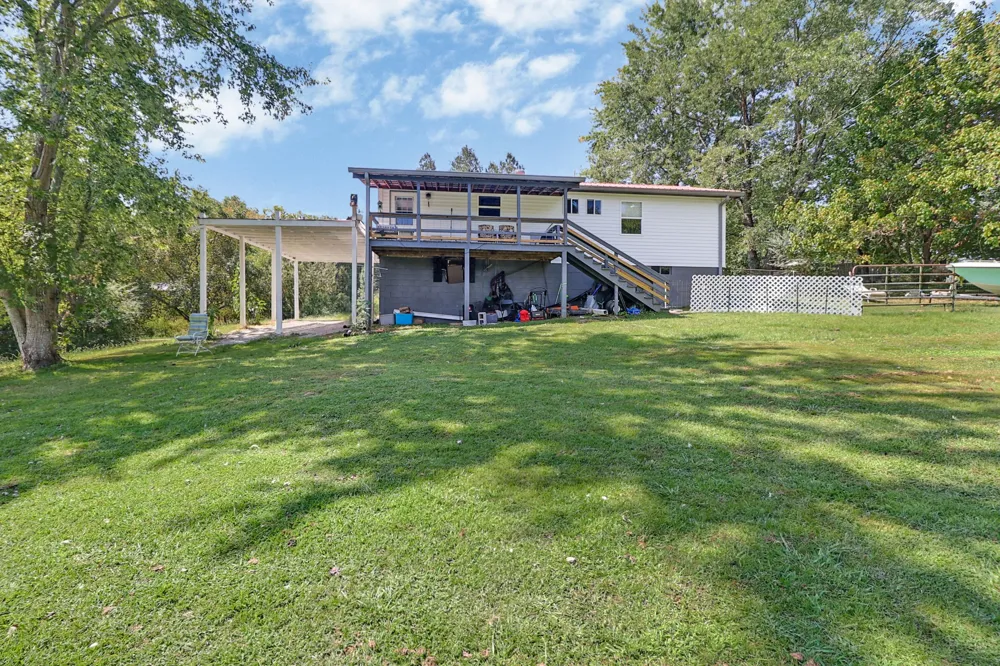 515 Silver Lake Dr Jamestown, TN 38556