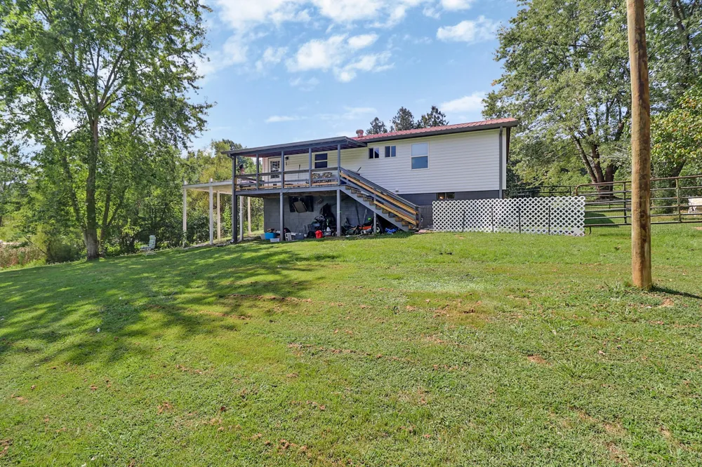515 Silver Lake Dr Jamestown, TN 38556
