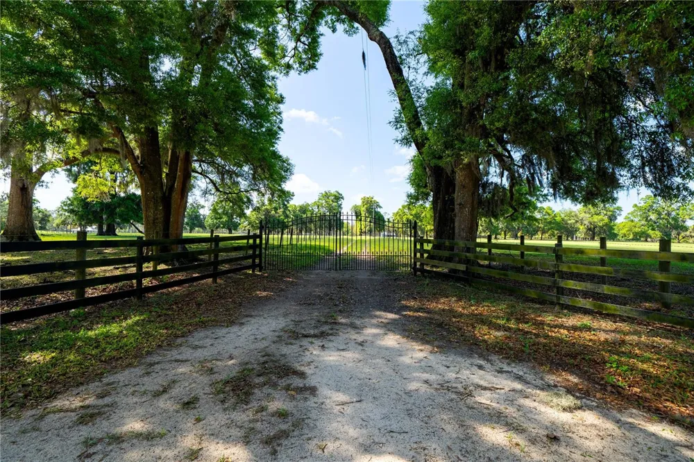 4639 SW WILSON SPRINGS ROAD Fort White, FL 32038