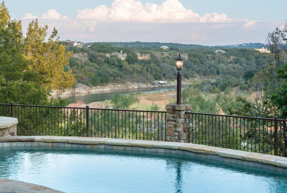 3220 Fall Creek Estates Drive Spicewood, TX 78669