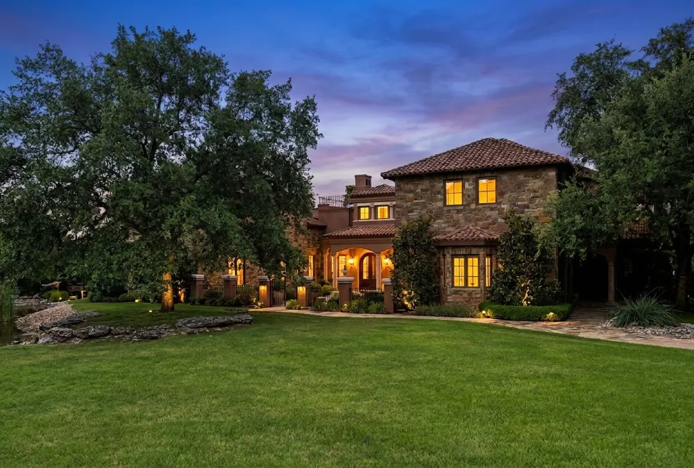3220 Fall Creek Estates Drive Spicewood, TX 78669
