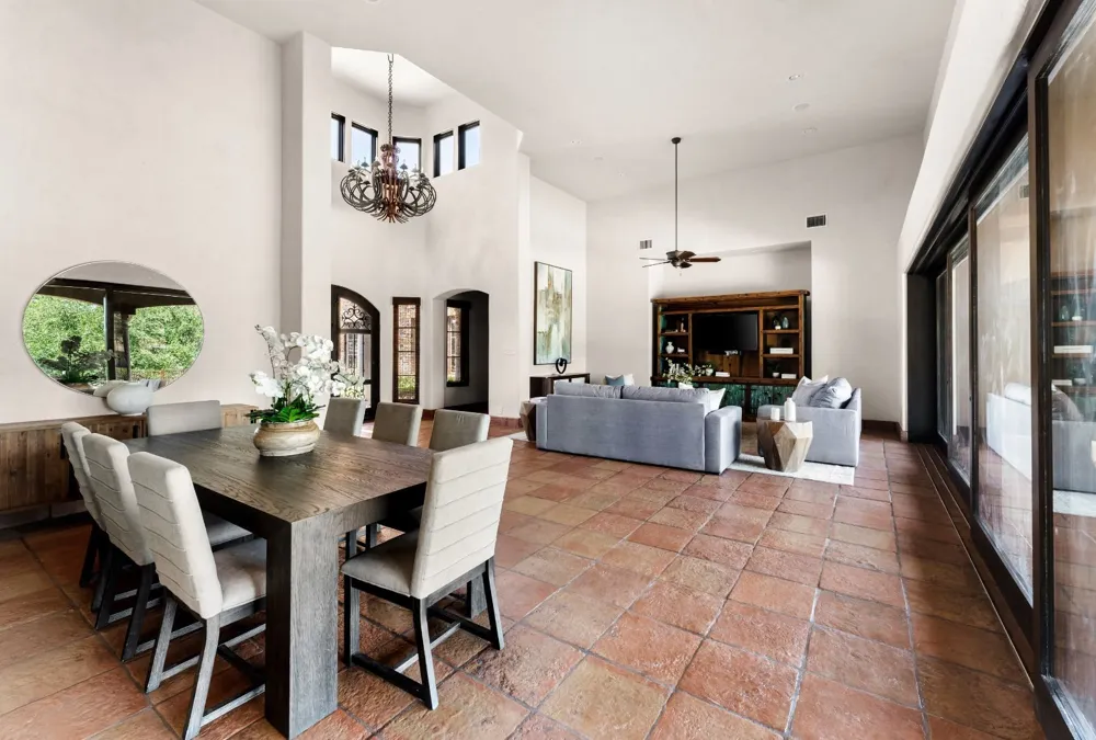3220 Fall Creek Estates Drive Spicewood, TX 78669