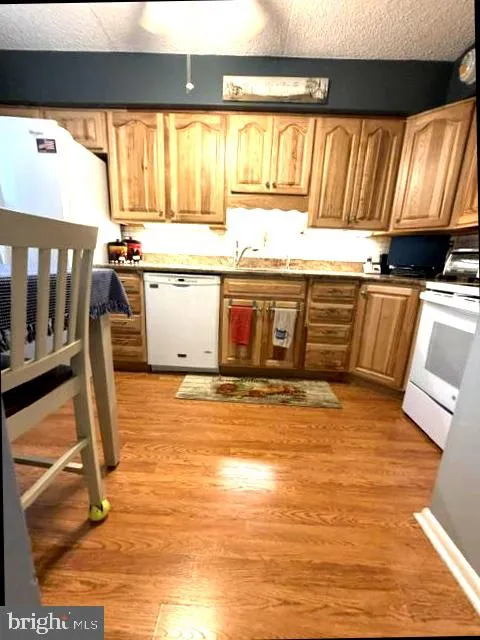 406 SUMMIT HOUSE #406