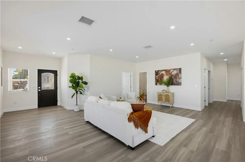 24732 Eucalyptus Moreno Valley, CA 92553