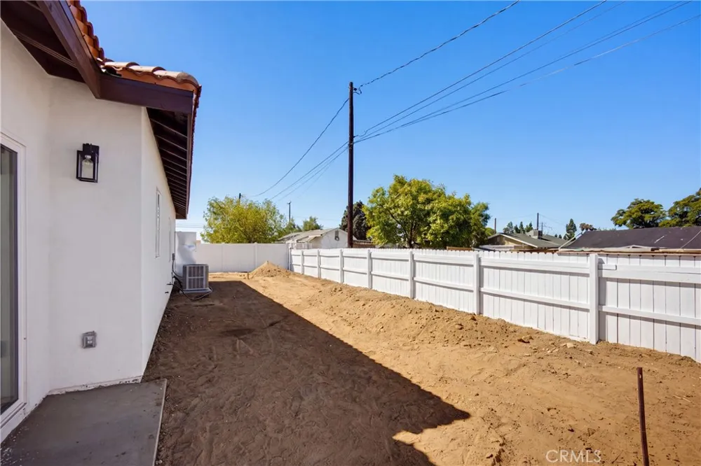 24732 Eucalyptus Moreno Valley, CA 92553