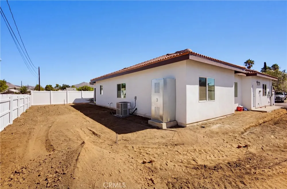 24732 Eucalyptus Moreno Valley, CA 92553