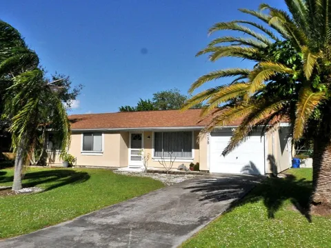 258 SW Bridgeport Drive