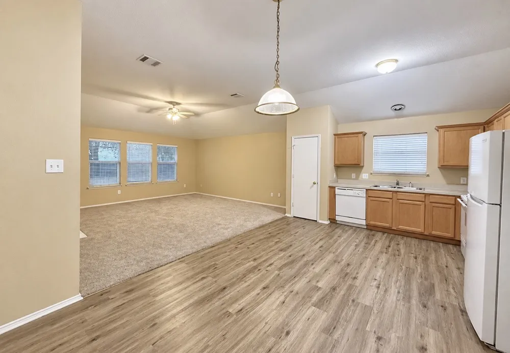 148 Spelt Lane Dallas, TX 75241