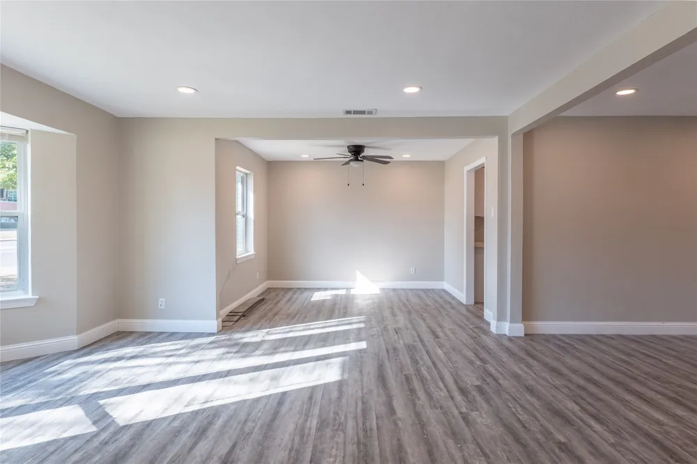 11005 Ferguson Road Dallas, TX 75228