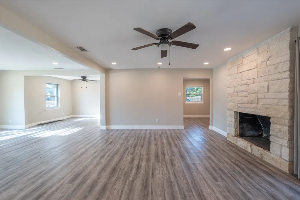 11005 Ferguson Road Dallas, TX 75228