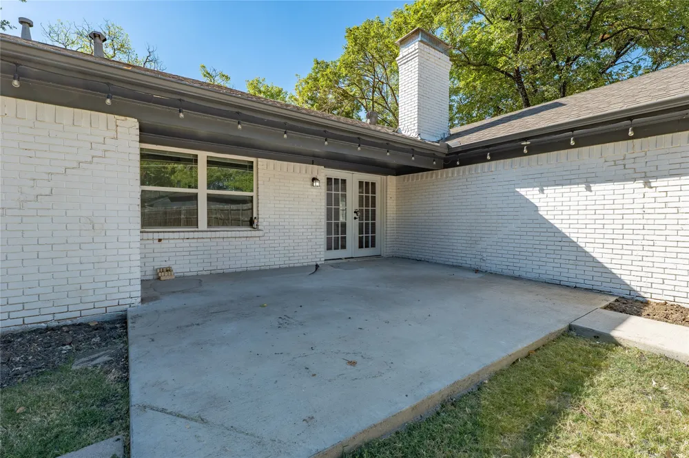 11005 Ferguson Road Dallas, TX 75228