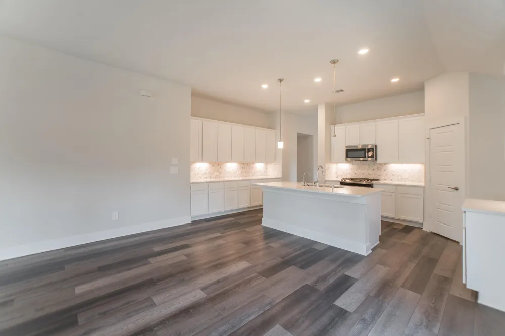 10289 S Goshawk Trail Conroe, TX 77385