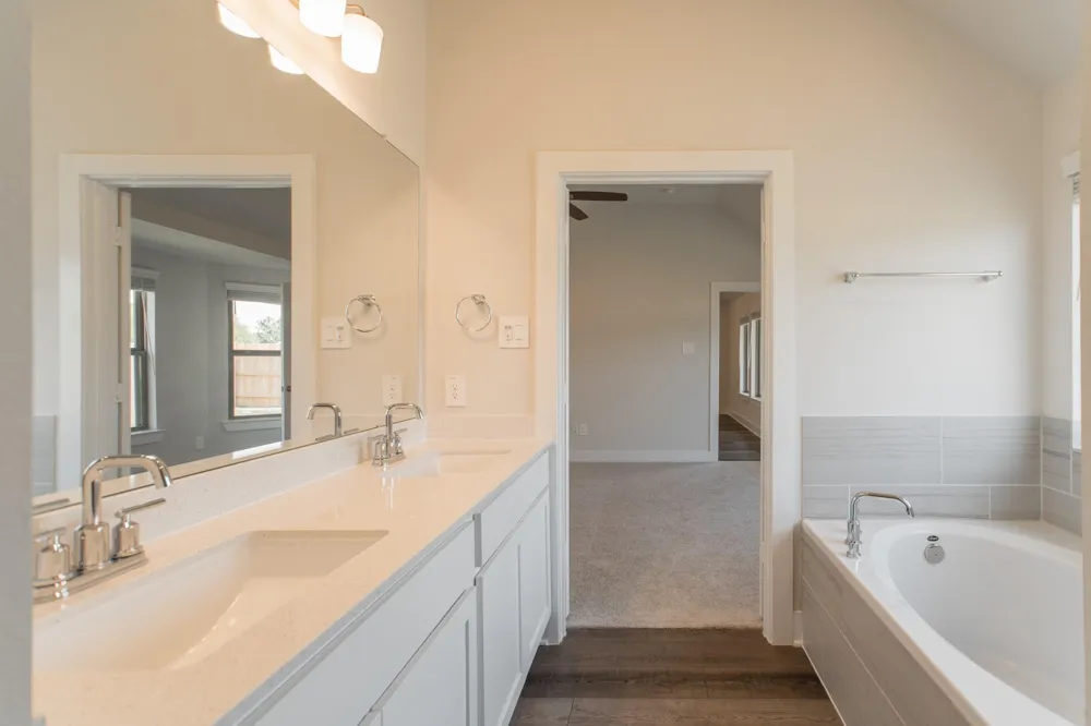 10289 S Goshawk Trail Conroe, TX 77385