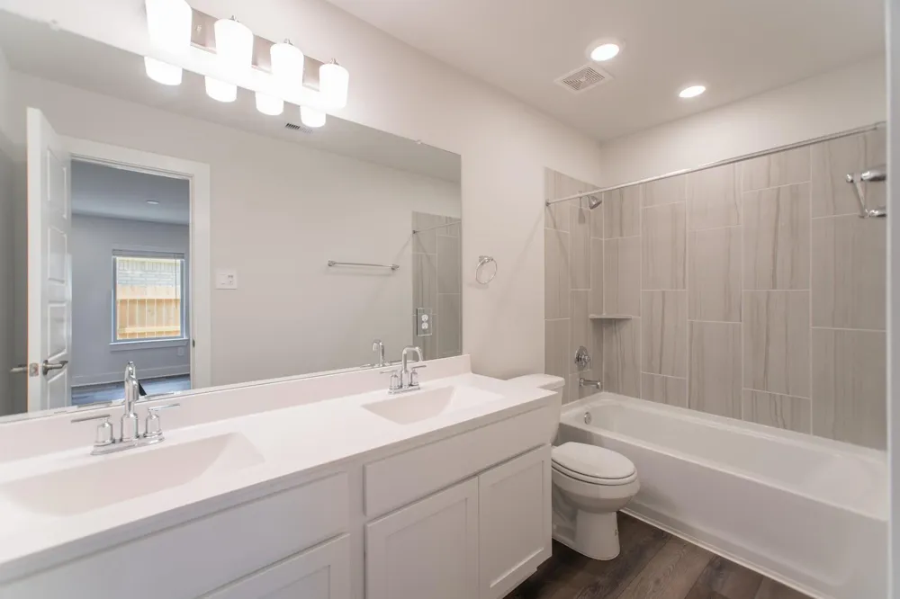 10289 S Goshawk Trail Conroe, TX 77385