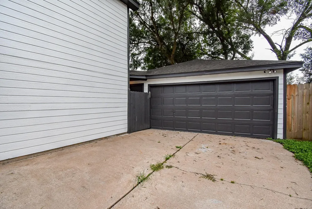 1815 Mustang Springs Drive Missouri City, TX 77459