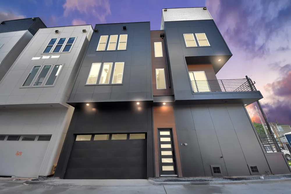 1601 W 25th Street Houston, TX 77008