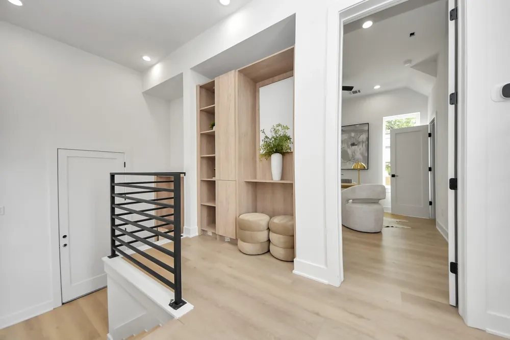 1601 W 25th Street Houston, TX 77008