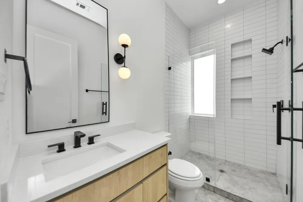 1601 W 25th Street Houston, TX 77008
