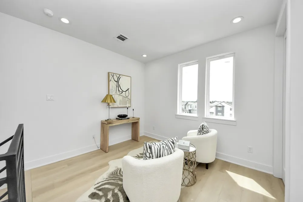 1601 W 25th Street Houston, TX 77008