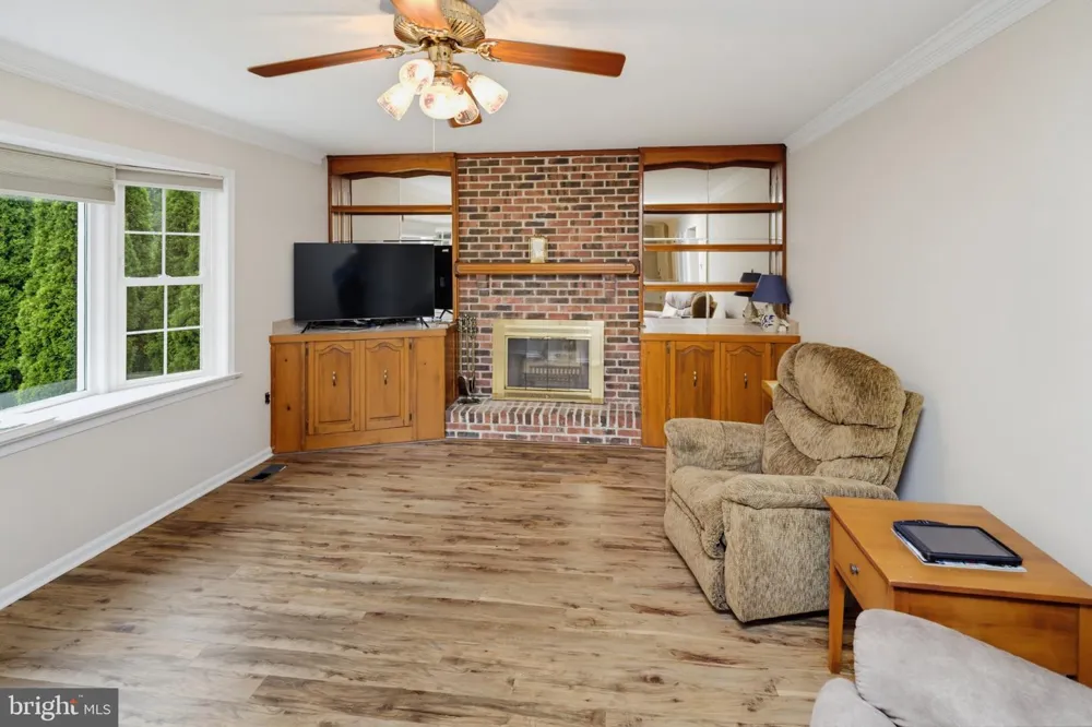 200 TRAPPE LANE Langhorne, PA 19047