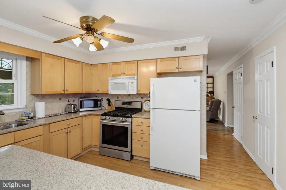 200 TRAPPE LANE Langhorne, PA 19047