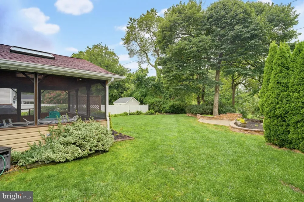 200 TRAPPE LANE Langhorne, PA 19047
