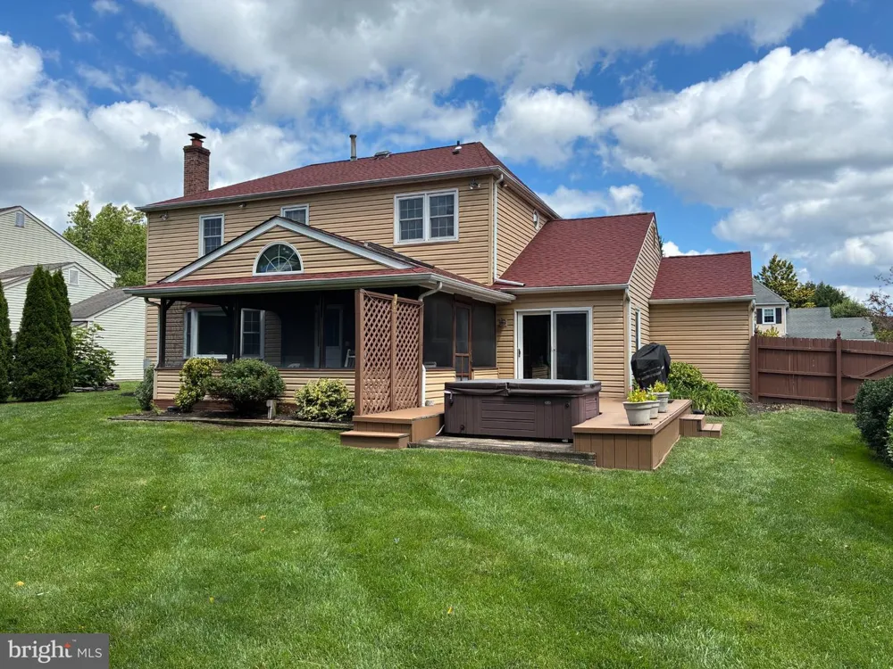 200 TRAPPE LANE Langhorne, PA 19047
